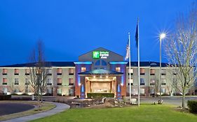 Holiday Inn Express & Suites Albany